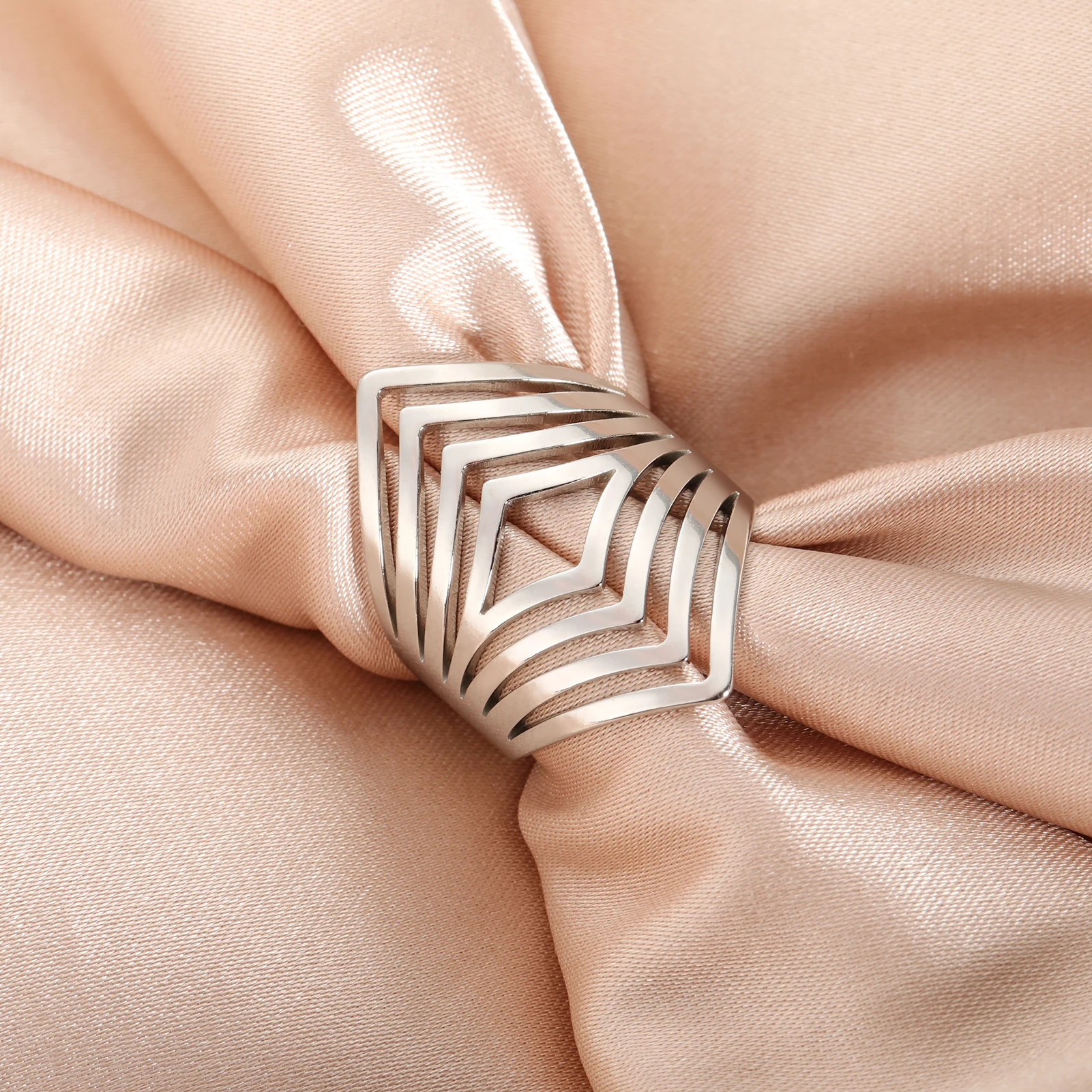 Skyrim Multi layered Wide Line Women\'s Ring Stainless Steel Geometric Hollow Simple Wide Ring Fashion Jewelry Valentine\'s Day Gi