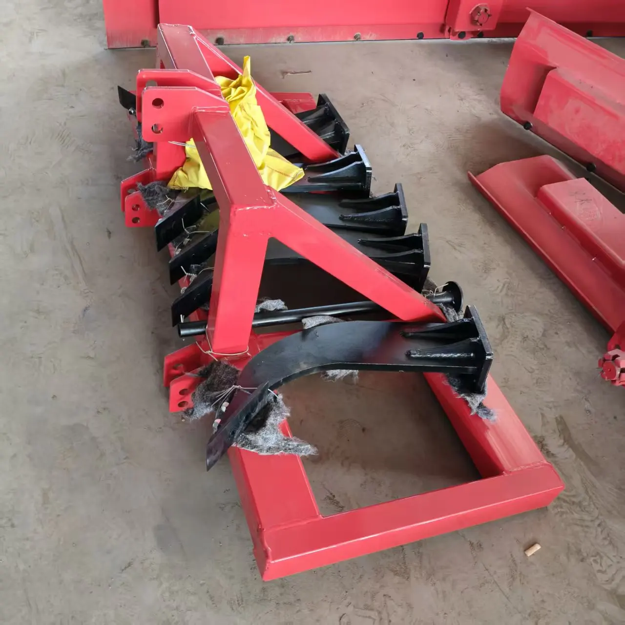 

【Hot】Efficient Deep Tillage Agricultural ool Tractor Rear Plow Subsoiler