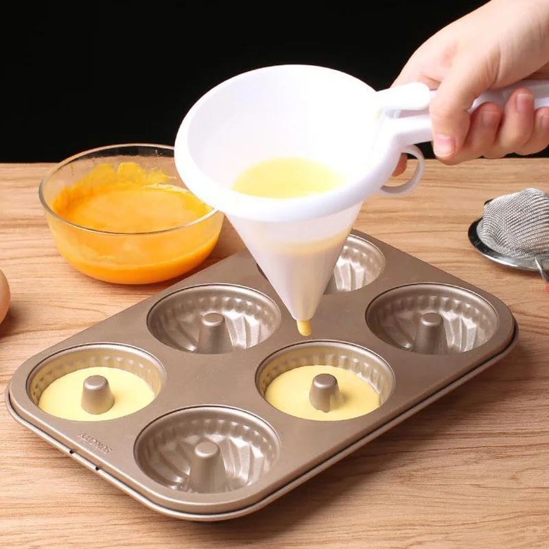 

Handheld Baking Funnel Cream Chocolate Batter Liquid Dispenser Pastry Mold Cookie Cupcake Pancake Making Aid Tools