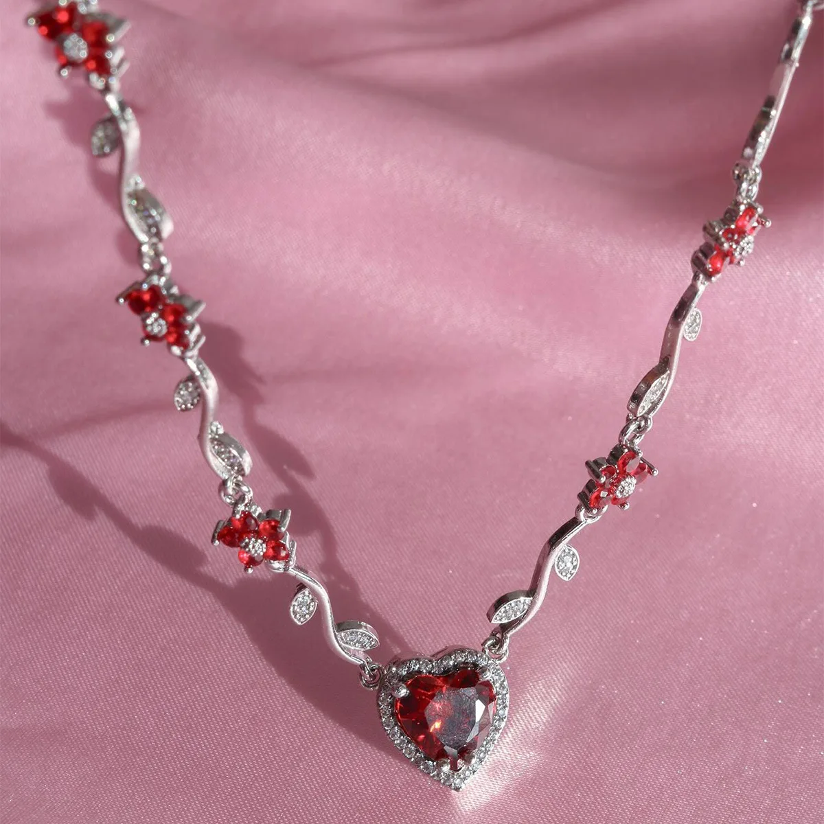 Romantic Sweet Red Zircon Love Heart Arrow Flower Pendant Necklaces for Women Girls Jewelry Accessories Party Anniversary Gifts