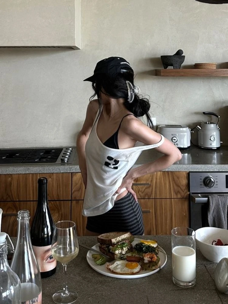 2026 Summer American Vintage Print Cami Top Women Slim Fit Casual Sleeveless All Match Streetwear Fashion Outfits