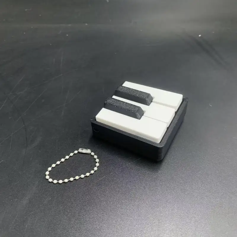 Fun Creative Mini Piano Key Fidget Toy 3D Printed Tactile Click Design Relax Fidget Stress Relief Pendant For Office Daily Carry