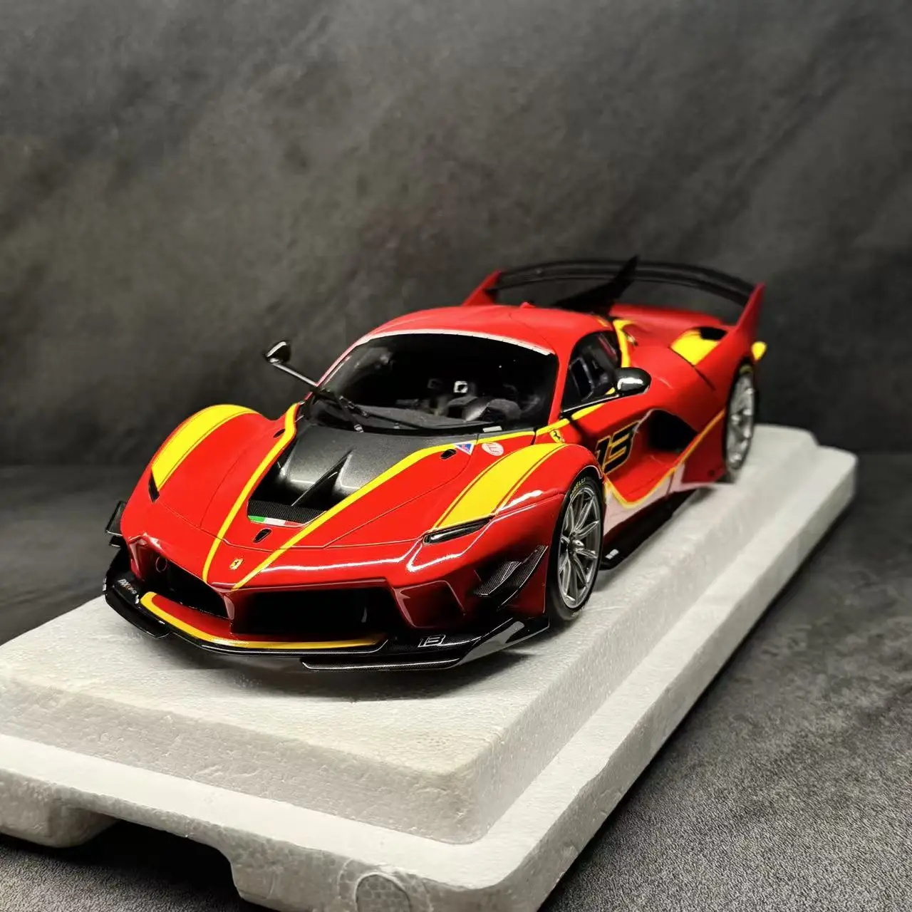 

BBR 1:18 FXX-K EVO #13 Red Simulation Limited Edition All Open Alloy Metal Static Car Model Toy Gift