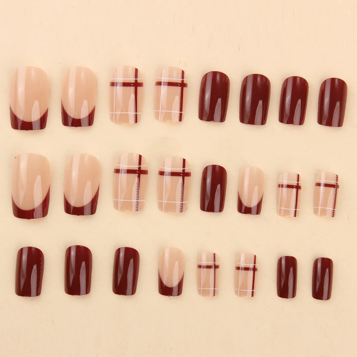 24Pcs/Set Square Medium-Long Press On Nails Y2K Red Grid Fake Nails French Reusable False Nail Christmas Wearing Nails
