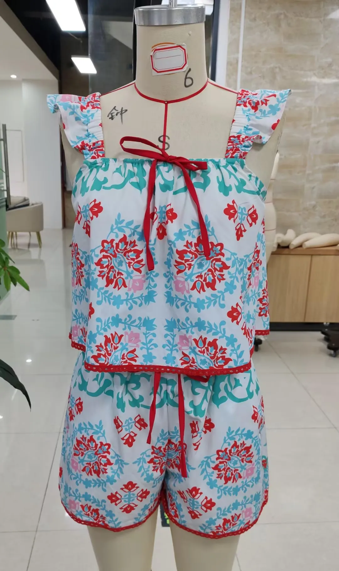 Women Summer 2 Piece Pajamas Set Floral Print Fly Sleeves T-Shirt and Elastic Drawstring Shorts for Loungewear