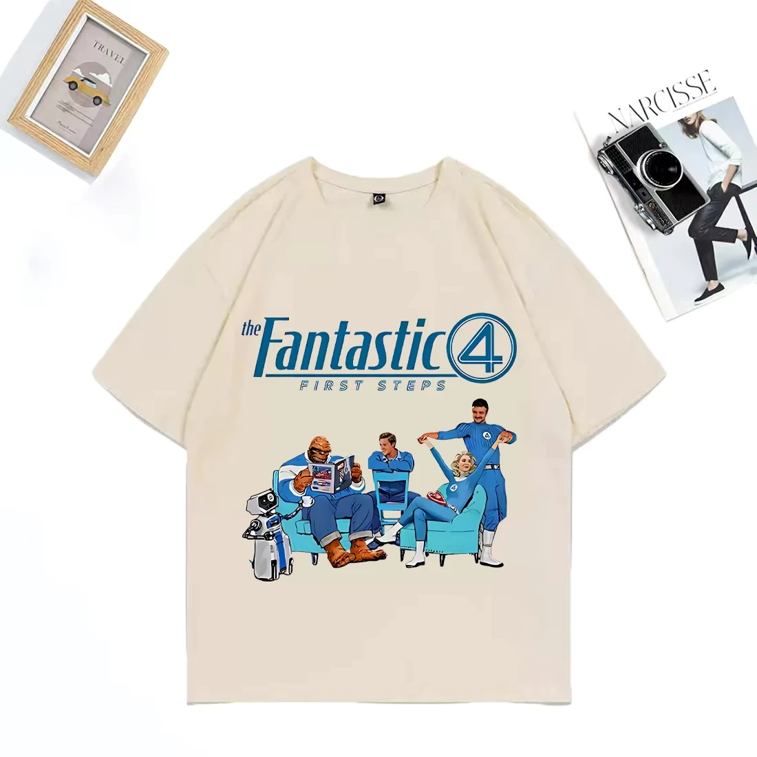 เสื้อยืดโอเวอร์ไซส์ลายกราฟิก The Fantastic Four First Steps สไตล์ฮาราจูกุ ย้อนยุค ผ้าฝ้าย สำหรับผู้ชายและผู้หญิง ของขวัญ เสื้อยืด ภาพยนตร์ปี 2025