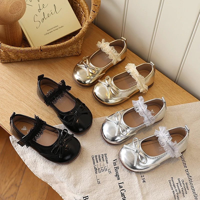 Toddler Girls Princess Leather Shoes with Lace Bow 2026 New Spring Kid Ballet Flats Soft Sole Simple Classic Party Wedding Shoes