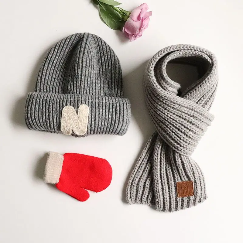 Baby hat Autumn/winter children\'s hat scarf set boys and girls warm ear protection cute woolen hats