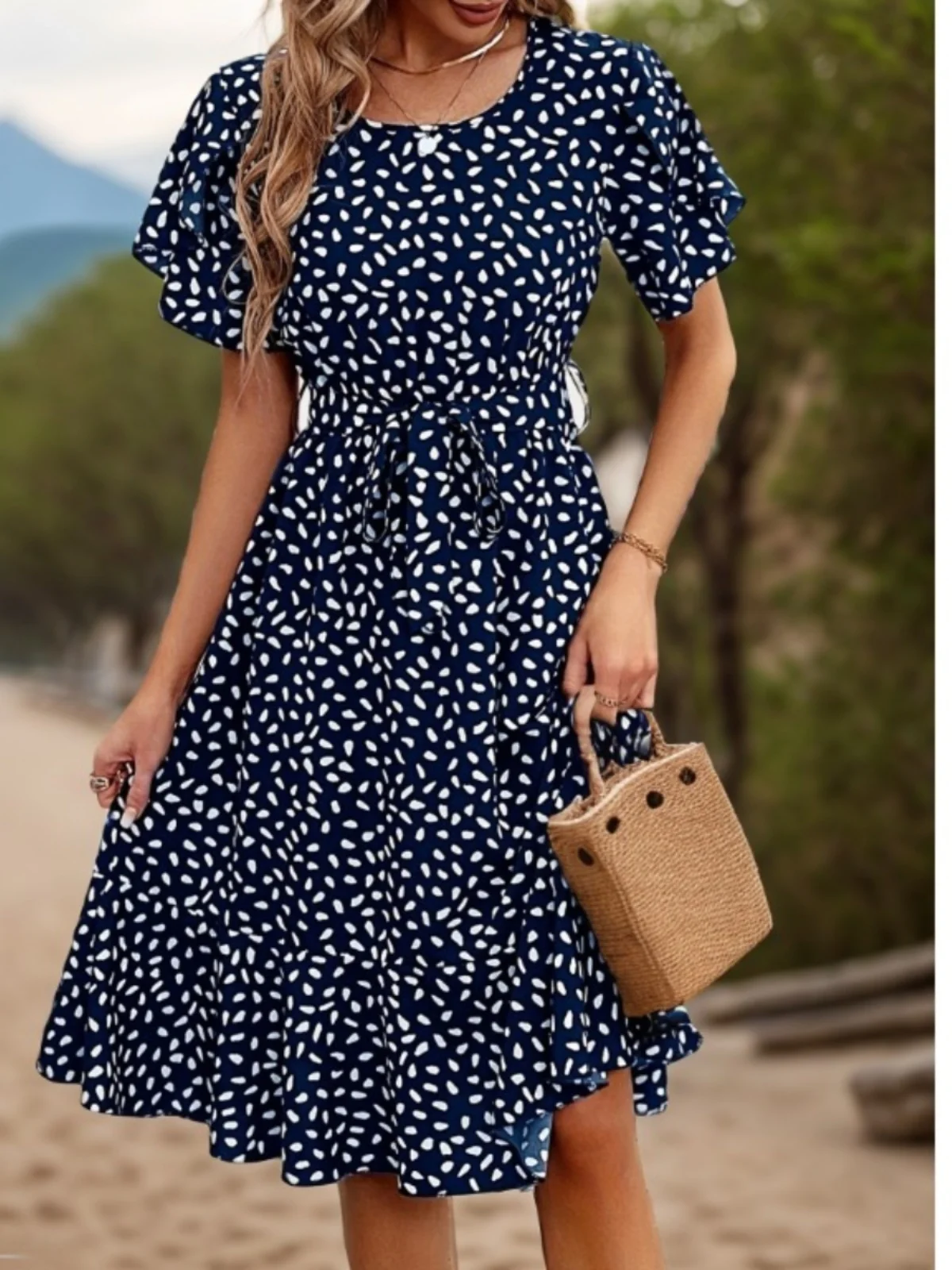 

Модное платье миди с принтом в горошек, плиссированной талией, коротким рукавом, юбкой А-силуэта, из полиэстера, в уличном стиле, летнее платье