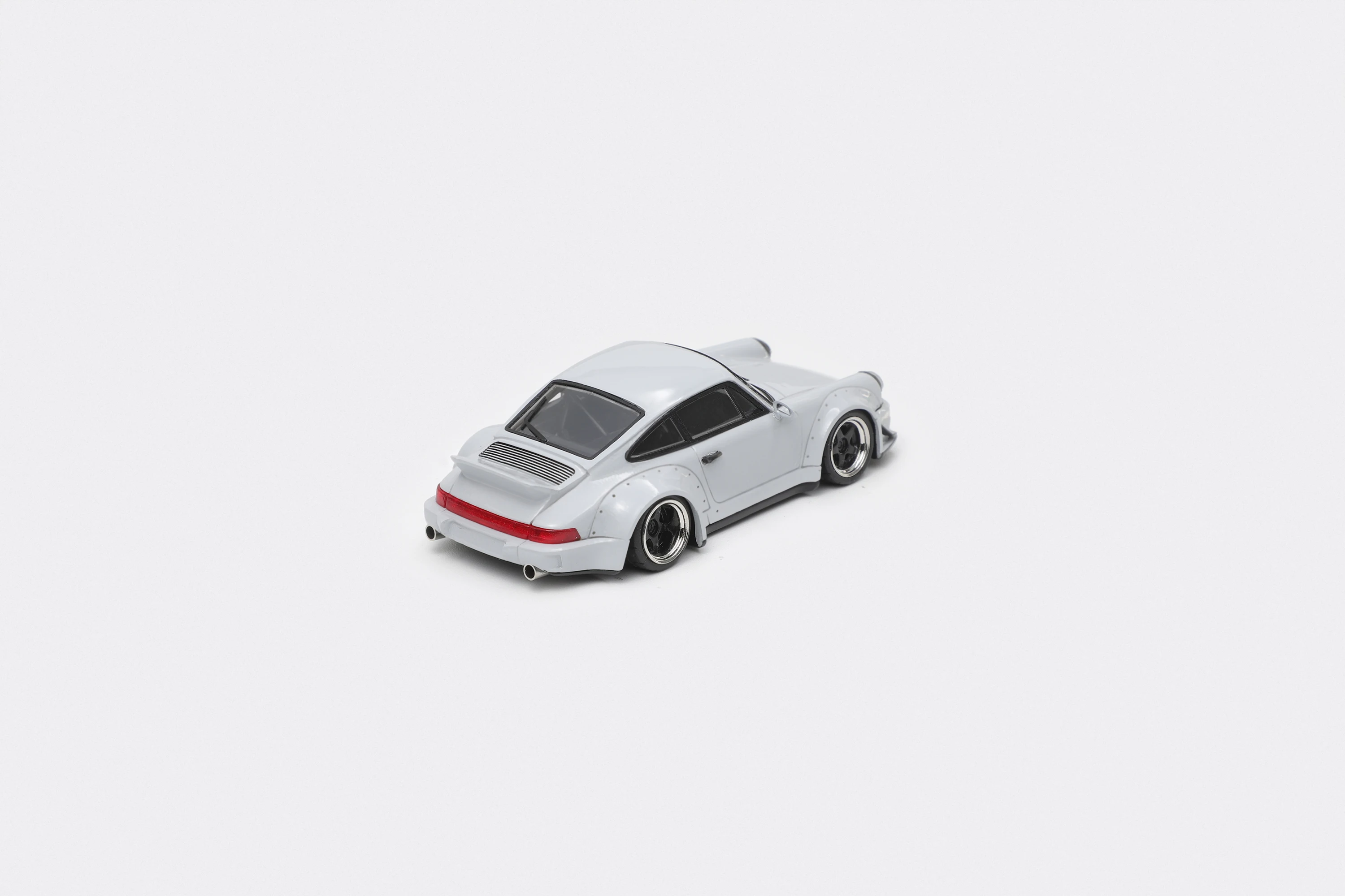 **Pre-order **Fast Speed FS 1:64 Rauh-Welt RWB Duck Wing  Model car