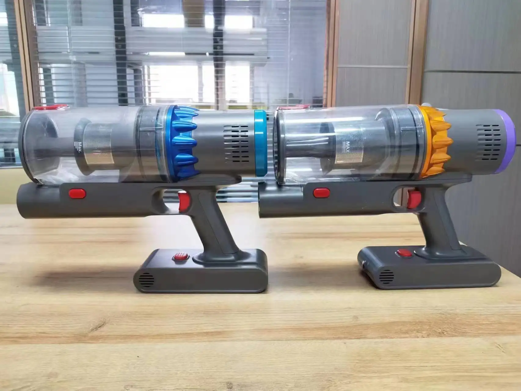 V15 V15GM Factory Directly Wholesale Multi-Gear Fast Charging Long Lasting Vacuum Cleaner