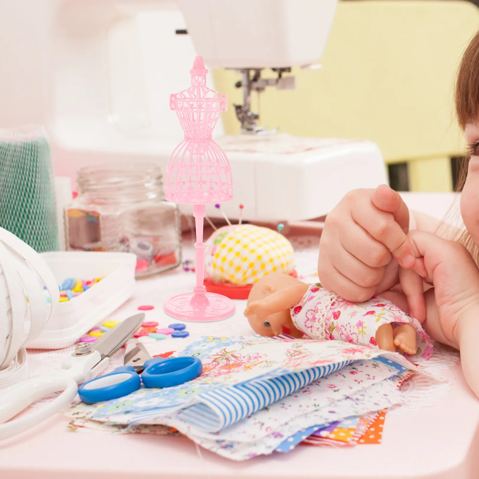 

6Pcs Miniature Dress Form Mannequins Sturdy Lightweight Clothes Holders for Small House Display and Accessories