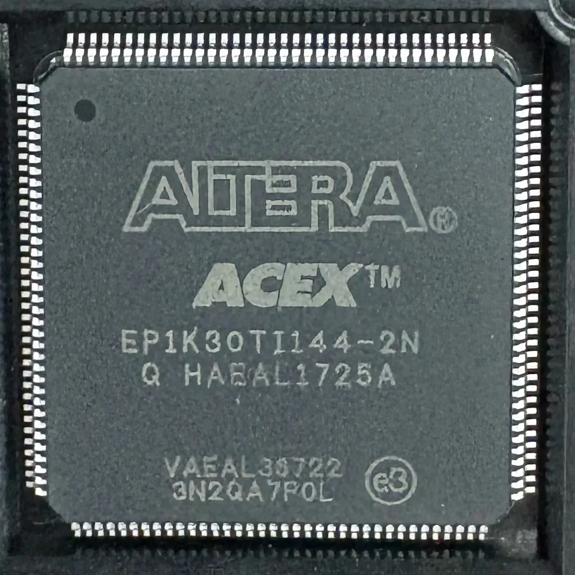 EP1K30TI144-2N Acex…