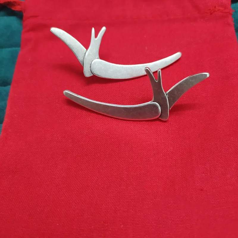 Yisheng alloy bead earrings, Silver clasp, fashion, with logo, wholesale, new 2021, European fashion gift