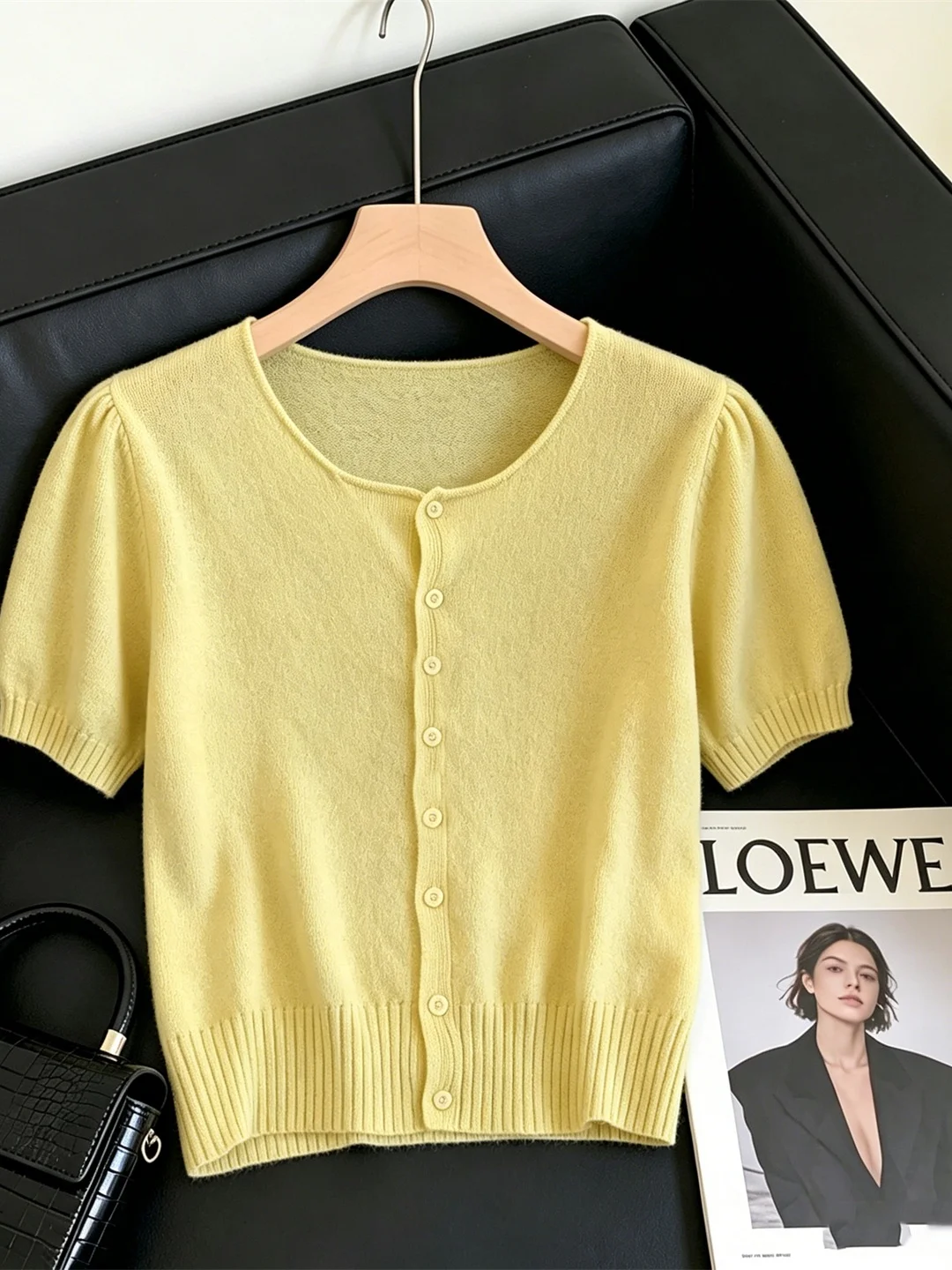 

Korean Style V-Neck Short Sleeve Knitwear Single Button Elegant Versatile Commute Top Women's Fashion Summer 2026