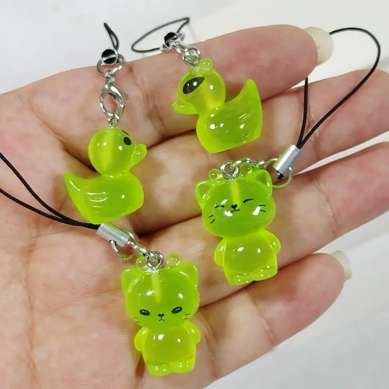 Creative Glowing Cat Keychain Luminous Resin Bag Charm Mobile Phone Pendant Accessory for Daily Wear Gift for Girls
