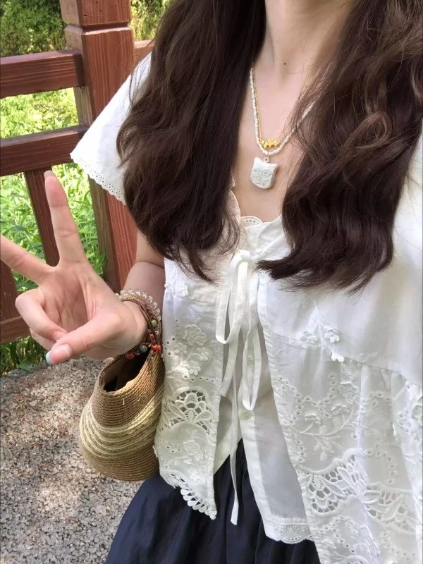 Top Casual de Escritório para Mulheres Plus Size com Bordado em Renda e Decote em V, Estilo Slimming e Fashionável Coreano