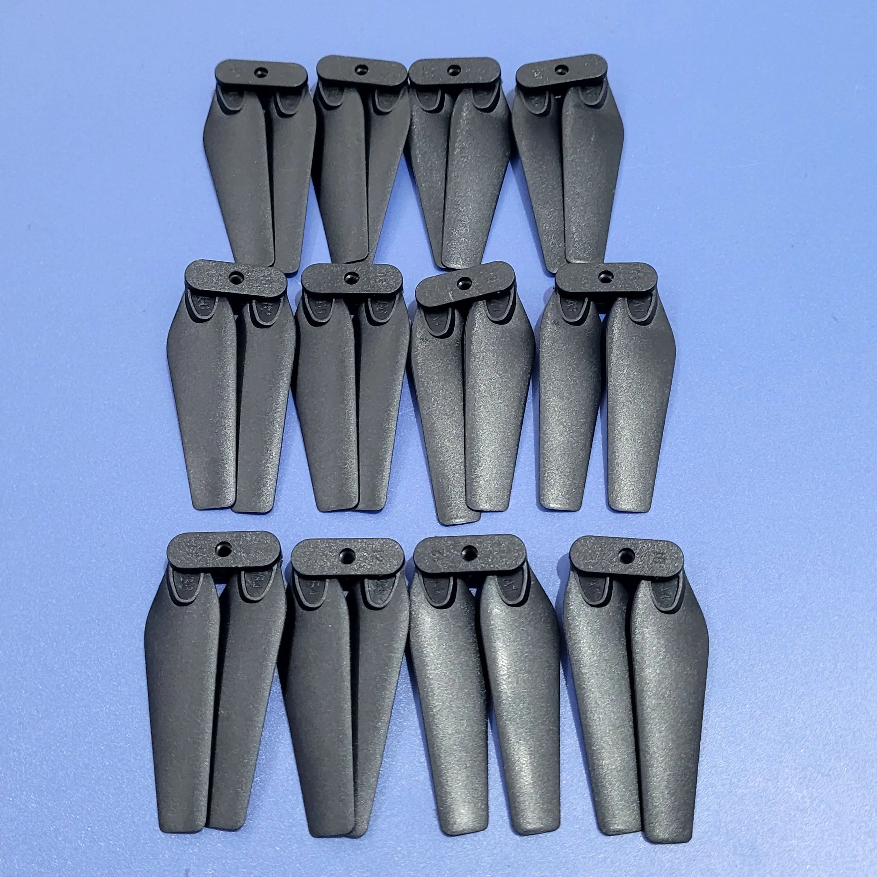 Foldable Propeller Spare Part for E88 PRO E88 RC Drone Quadcopter Maple Leaf Wing Blade Accessory 4PCS/Set