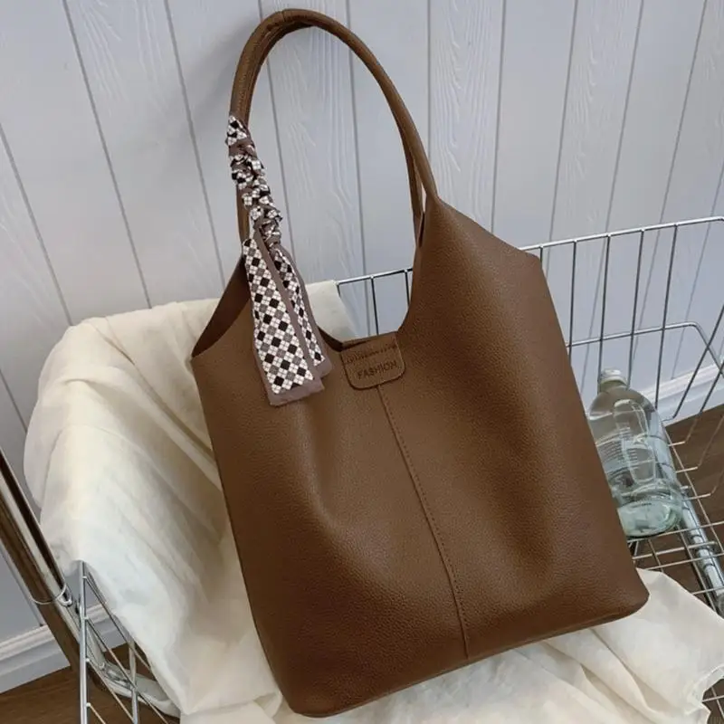 

Elegant Slouchy Bag Handbag For Women Shoulder Bags With Spacious Interior