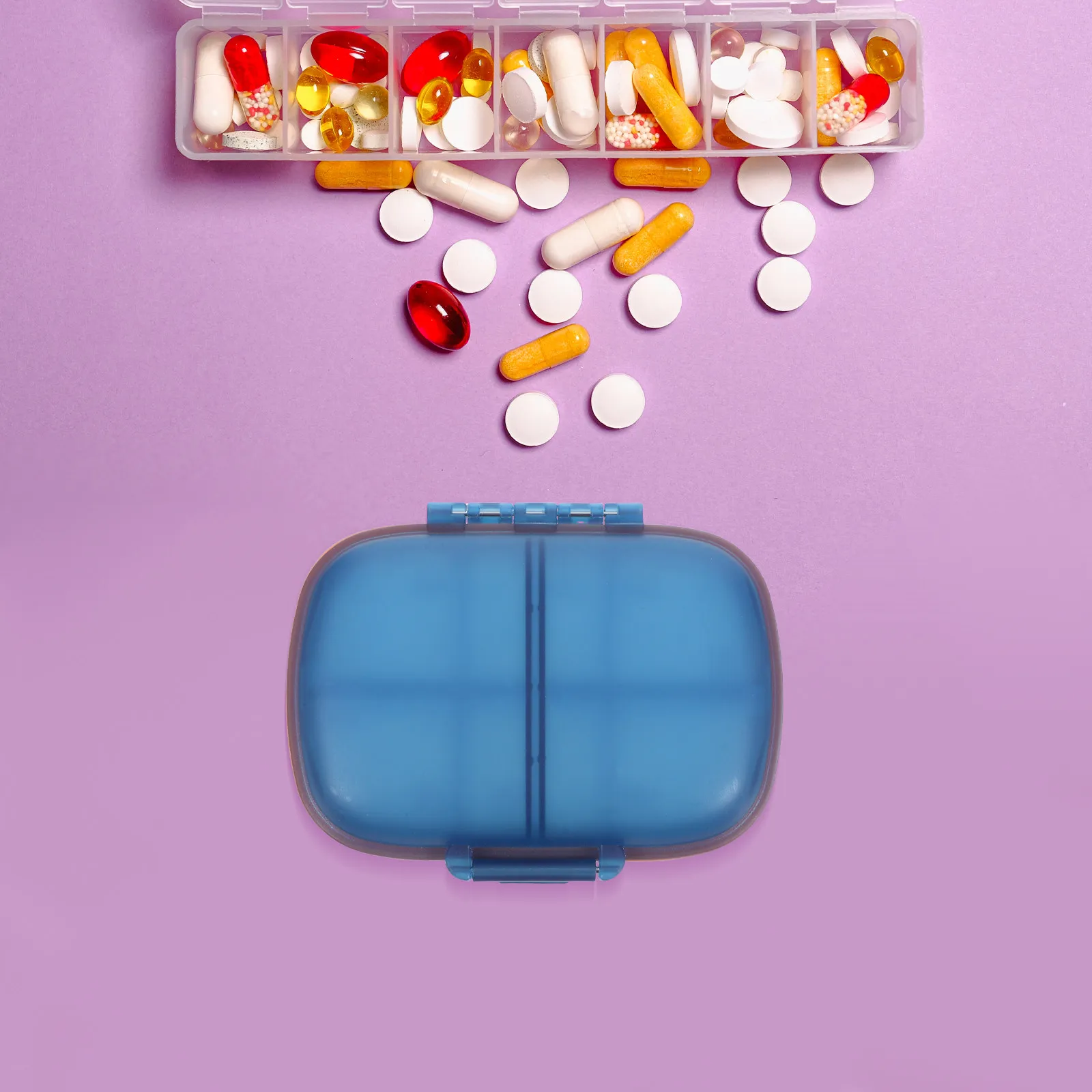 8 Compartments Weekly Pill Box Sky Airtight Travel Medicine Organizer Portable Daily Pill Dispenser Small Medicine Box