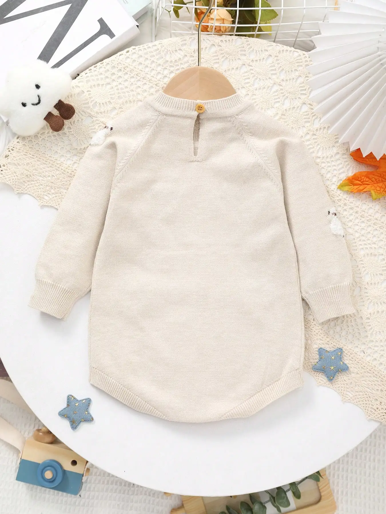 Knitted Round-Neck Long-Sleeve Triangle Romper with Lamb Embroidery for Baby Boys and Girls