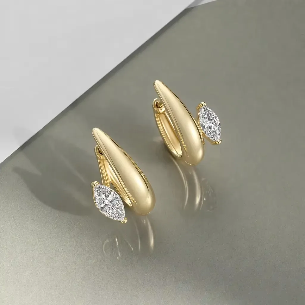 Moonmory Einzigartiges Design Luxusmarken Messing Huggie Creolen für Damen Minimalistisch 5A Birne Marquise Oval 18K Vergoldete Ohrringe – Detail 27