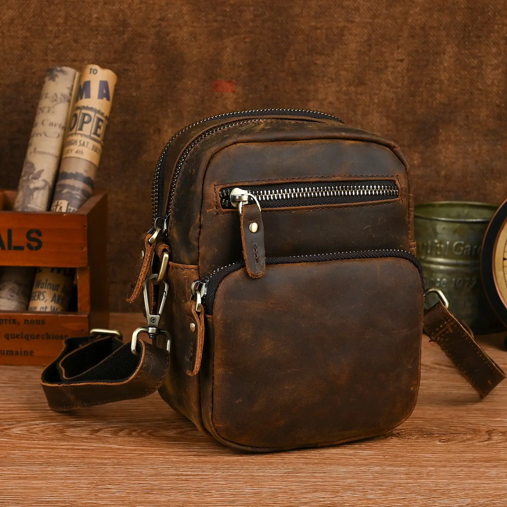 

Vintage Waxed Leather Crossbody Bag Men's 7" Punk Skull Studded Outdoor Waist Pack with Hook Men Belt Waist Bags