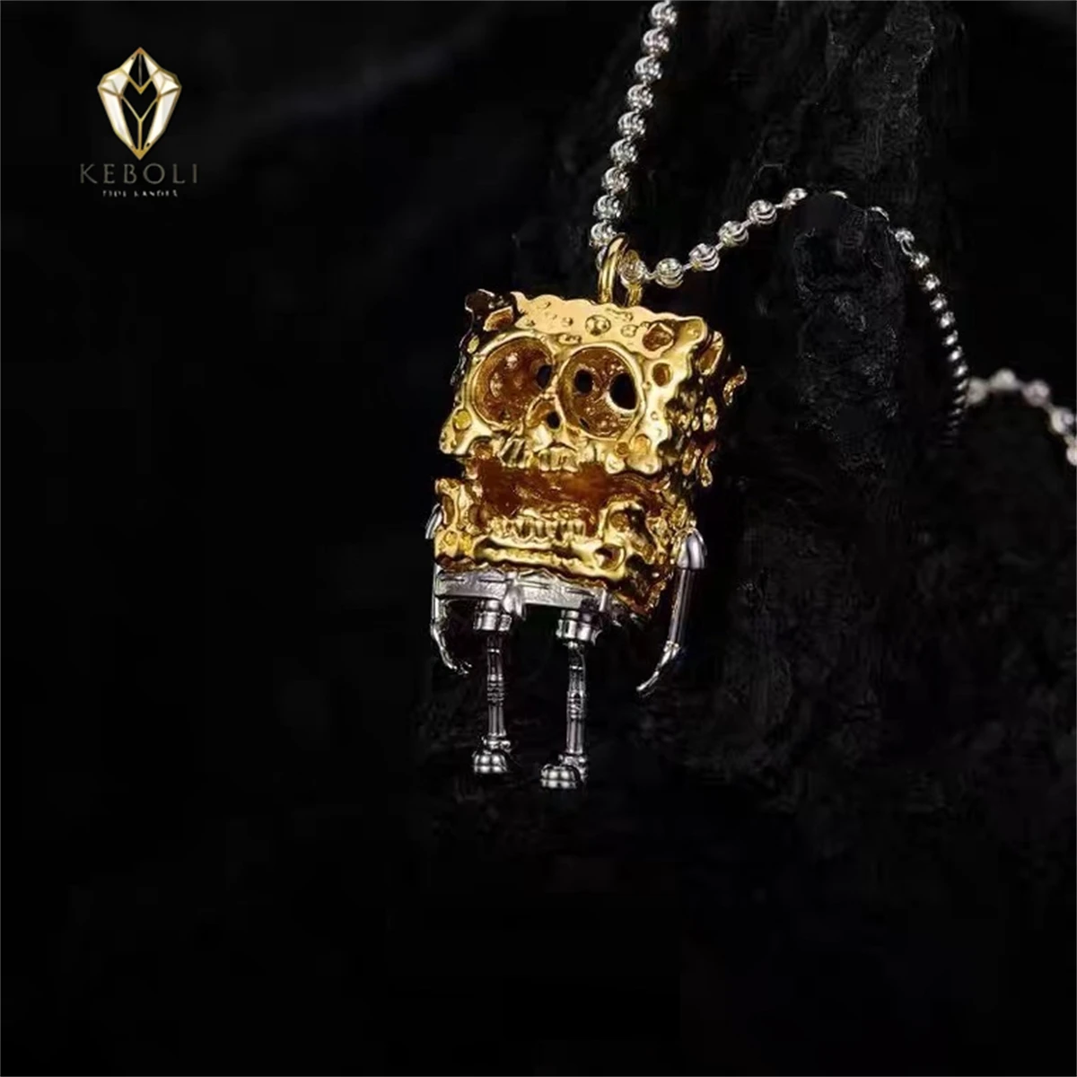 

2025 Fashion Square Skull Doll Necklace For Man Woman Vintage Punk Gold Color Pendant Sweater Chain Cool Jewelry New Couple Gift