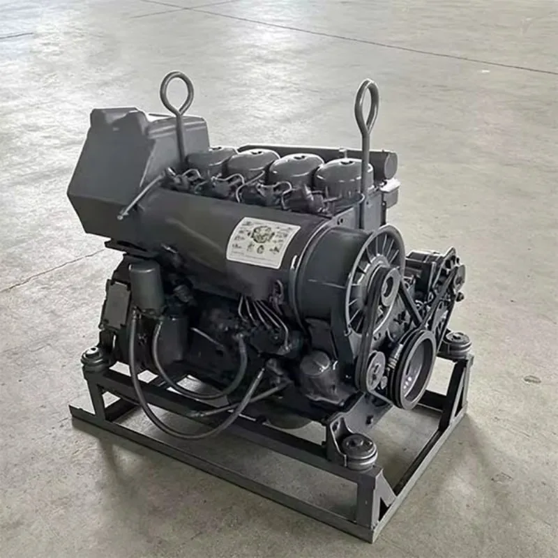 Machinery Diesel Engines Air Cooled 4 Cylinder 4 Stroke F4L912W 912 39kw To 44kw 2150rpm To 2500rpm For Deutz Engine Assembly