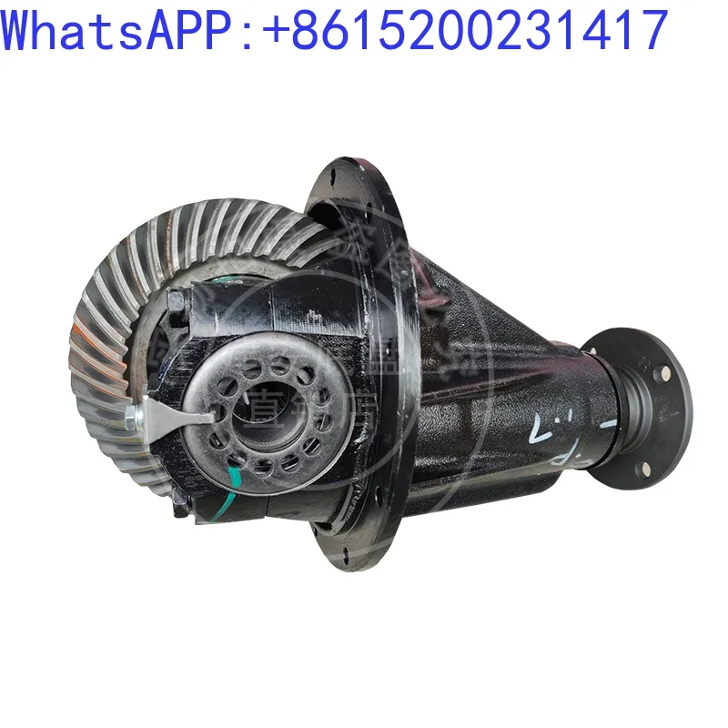 Suitable for Wuling Rongguang N300-04 original differential assembly main reducer rear wheel cover