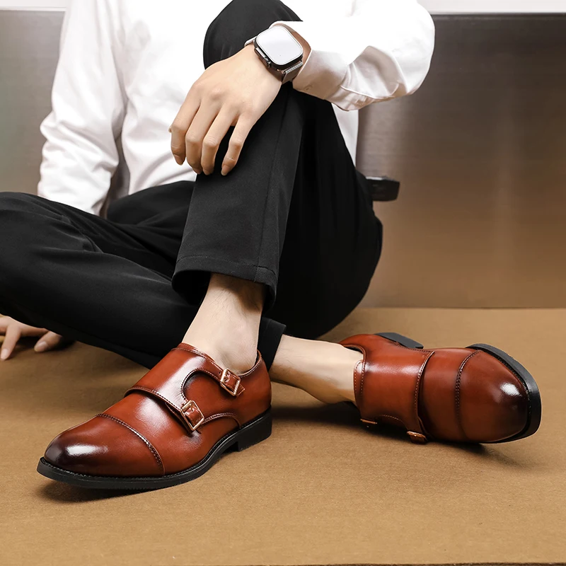 2024 New Men Brogue Shoes Formal Italian Brand Business Shoes Men Oxford Leather Coiffeur Wedding Dress Elegant Shoes for Men