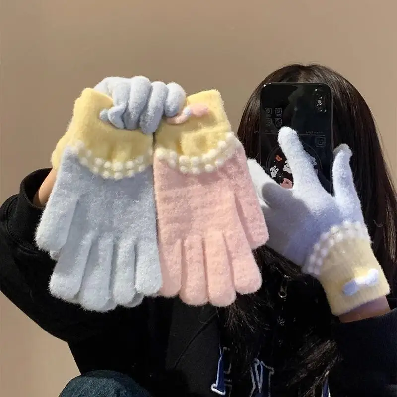 

Зимние яркие плюшевые перчатки для девочек, теплые студенческие перчатки с цветными блоками, милые уличные варежки с защитой от холода, зимние перчатки