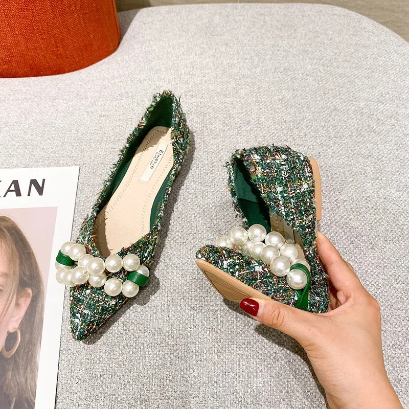 2022 Spring Summer New Pointed Flat Shoes Women Green Pure White Flats with Big Pearls Unique Design Large Size 44 45 46 33 34