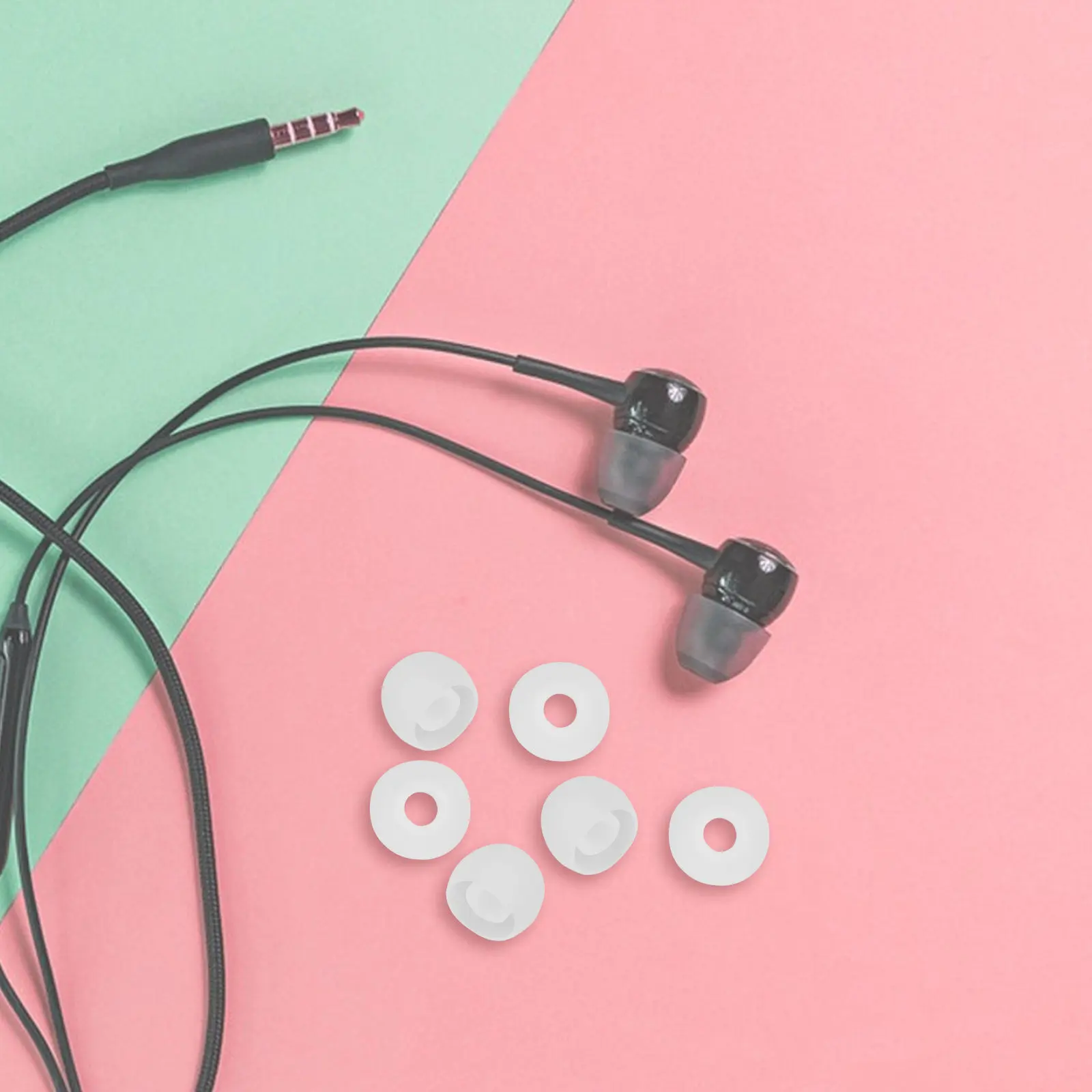 200Pcs Earbud Silicone Tips Soft Replacement Earphone Caps Noise Isolation Comfortable Fit for Earbuds Earbud Covers