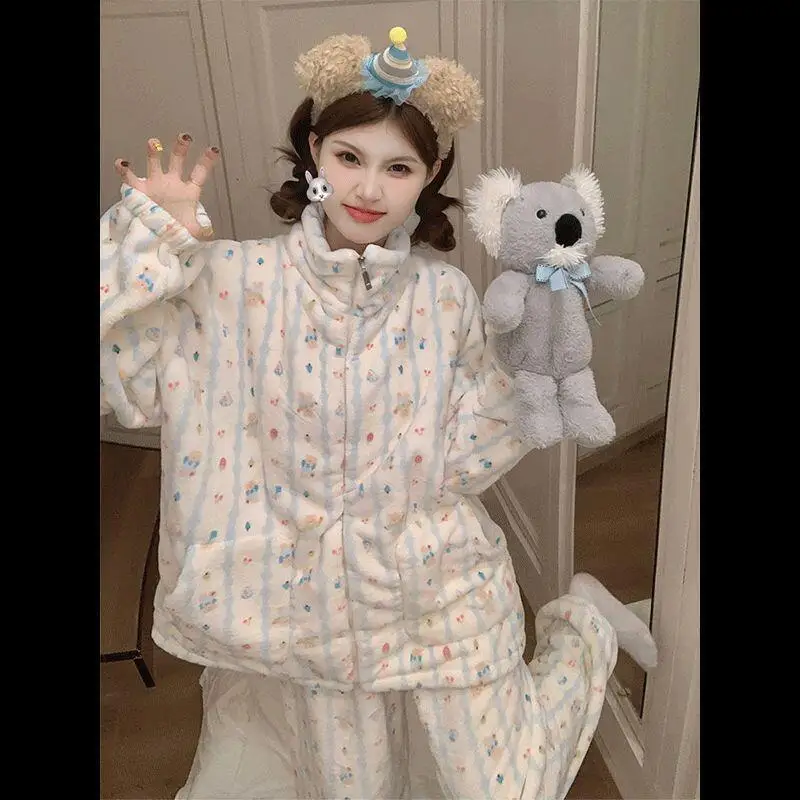 

Girl Autumn Winter Pajama Suit Sweet Minimalist Coral Fleece Dressing Gown Keep Warm Homewear Flannel Sleepwear Set Wholesale