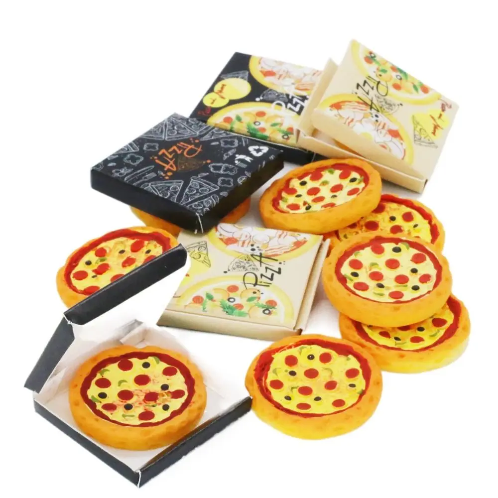 

5pcs 1:12 Mini Simulation Pizza Model Dollhouse with Packing Box Artificial Pizza Model Cute Black/Yellow Simulation Kitchen Toy