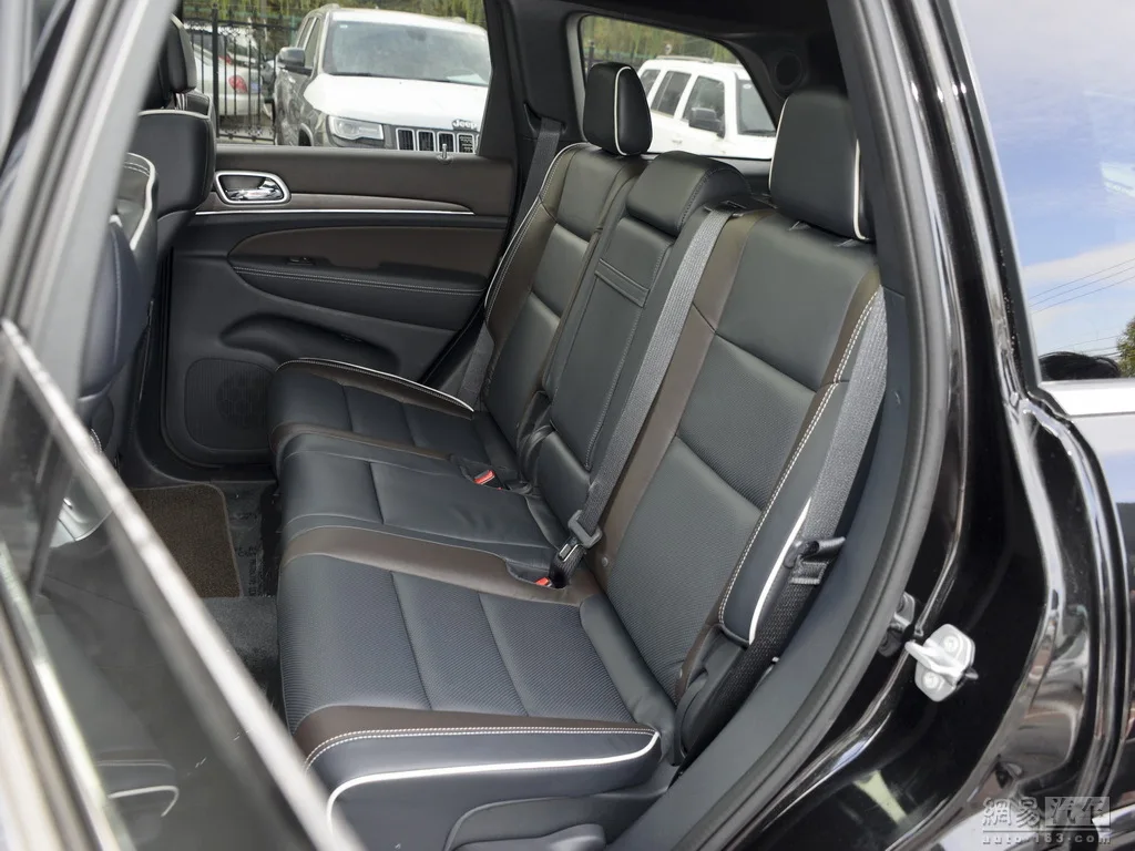 For jeep grand cherokee wk2 Custom Car Seat Covers Luxury Nappa Leather 100% Fit Interior Accessories 360° Full Cover