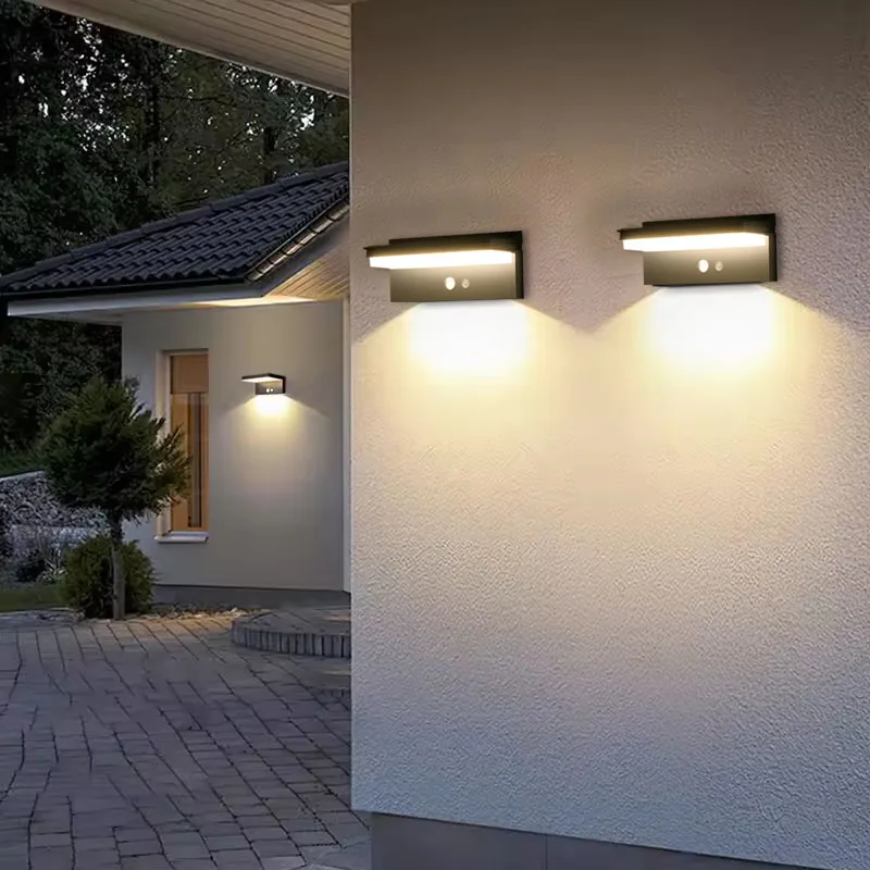 في الهواء الطلق الشمسية الجدار الخفيفة LED الحفاظ على الطاقة للماء محس حركة الجدار مصباح فناء فيلا سياج المناظر الطبيعية الإضاءة