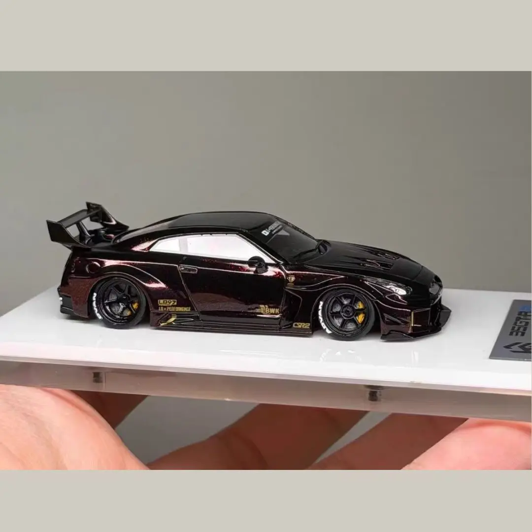 1:64 Scale HEM Hyper Engine GTR R35 Resin Car Model