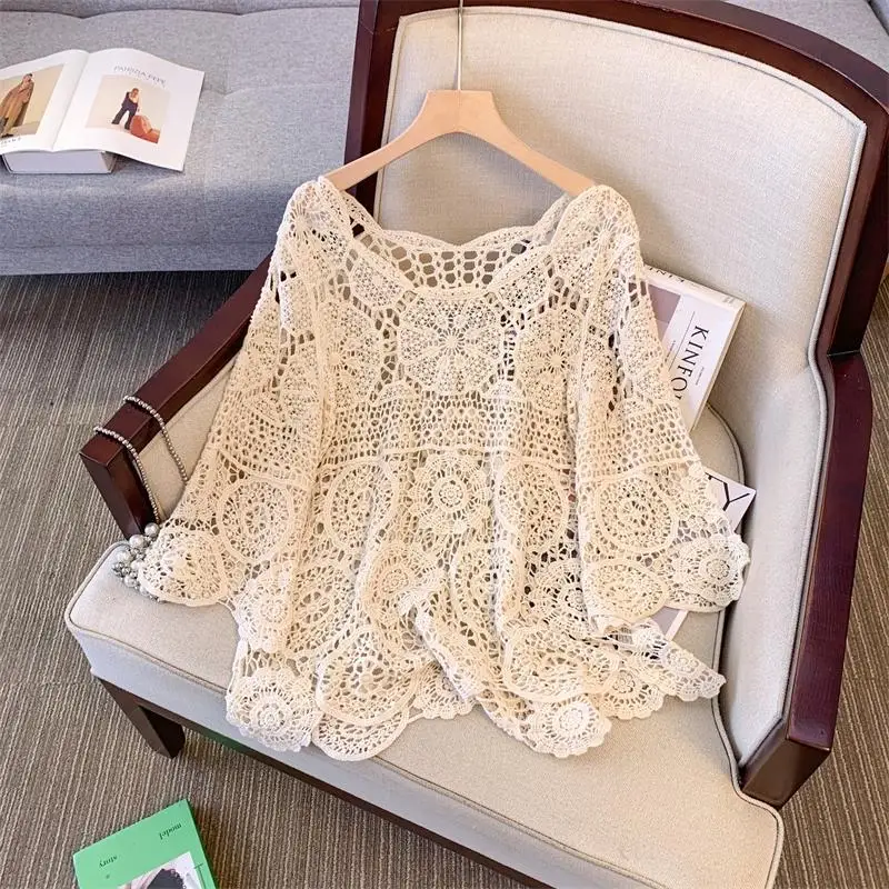 2025 Donne di estate T-shirt in maglia cava senza maniche di base in pizzo Moda Top T-shirt in pizzo Casual T-shirt allentate Maglieria Abito lavorato a maglia