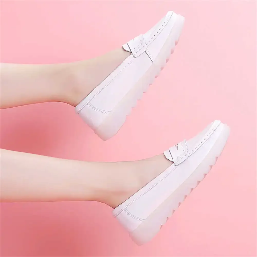 Slip-on Nurse Womens Sneakers Ladies Flats Shoes 33 Size Large Dimensions Sports Supplies Flatas Krasofka 2024elegant