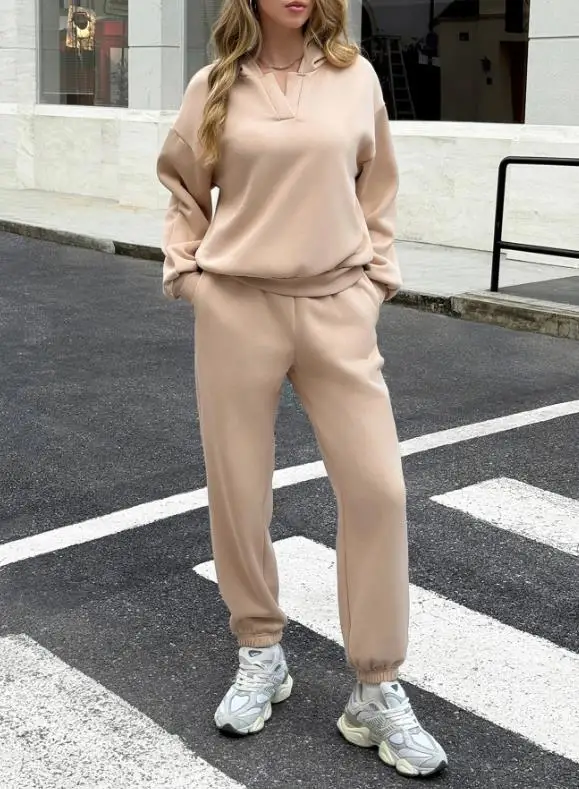 

Women's 2025 Autumn Winter Casual Sports Style Hooded Sweatshirt Long Pants Set Minimally Designed Commuting Casual Pants Set
