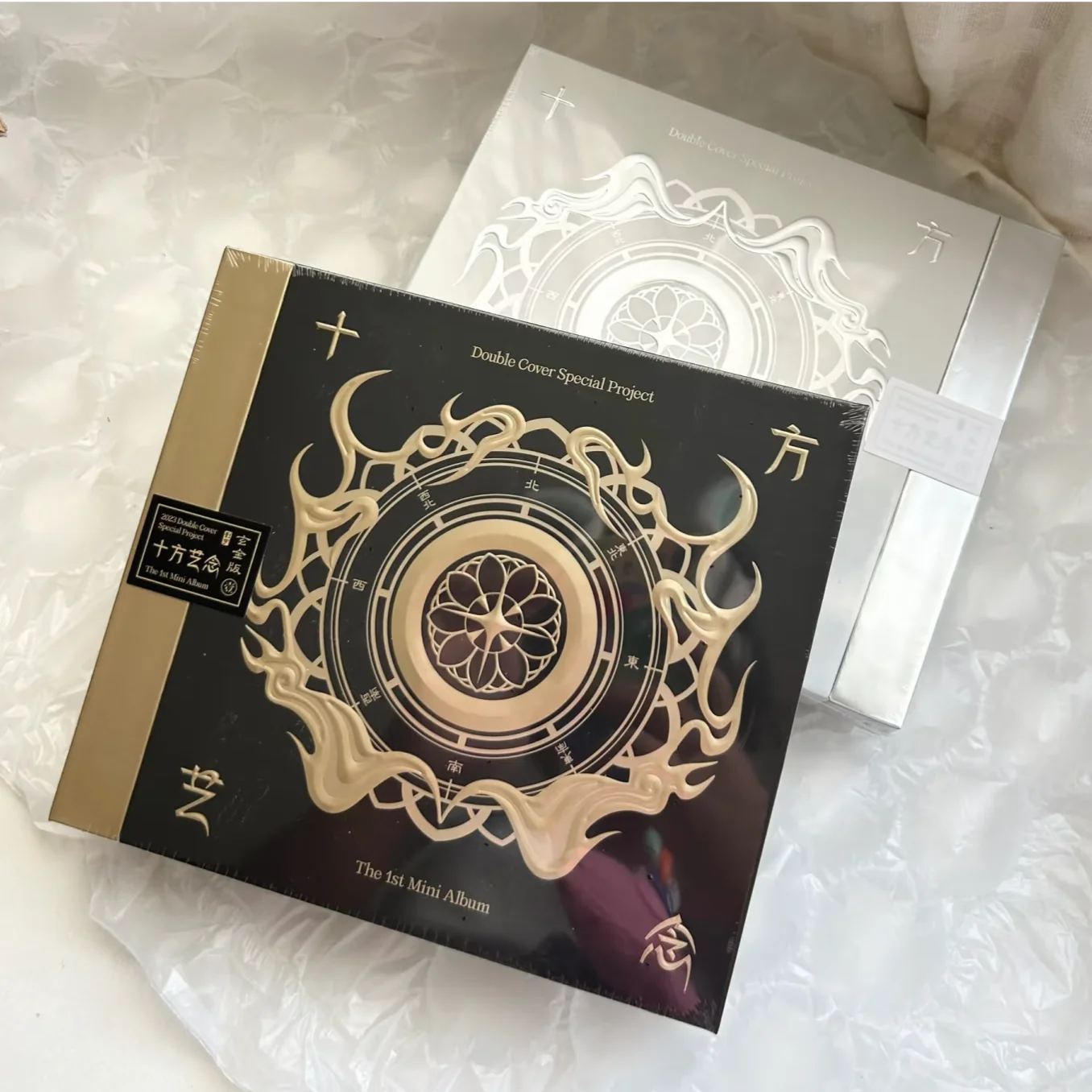Liu Yu Ten Directions Art Thoughts First Album Cd Photocard Poster Black Gold Edition Official Merchandise