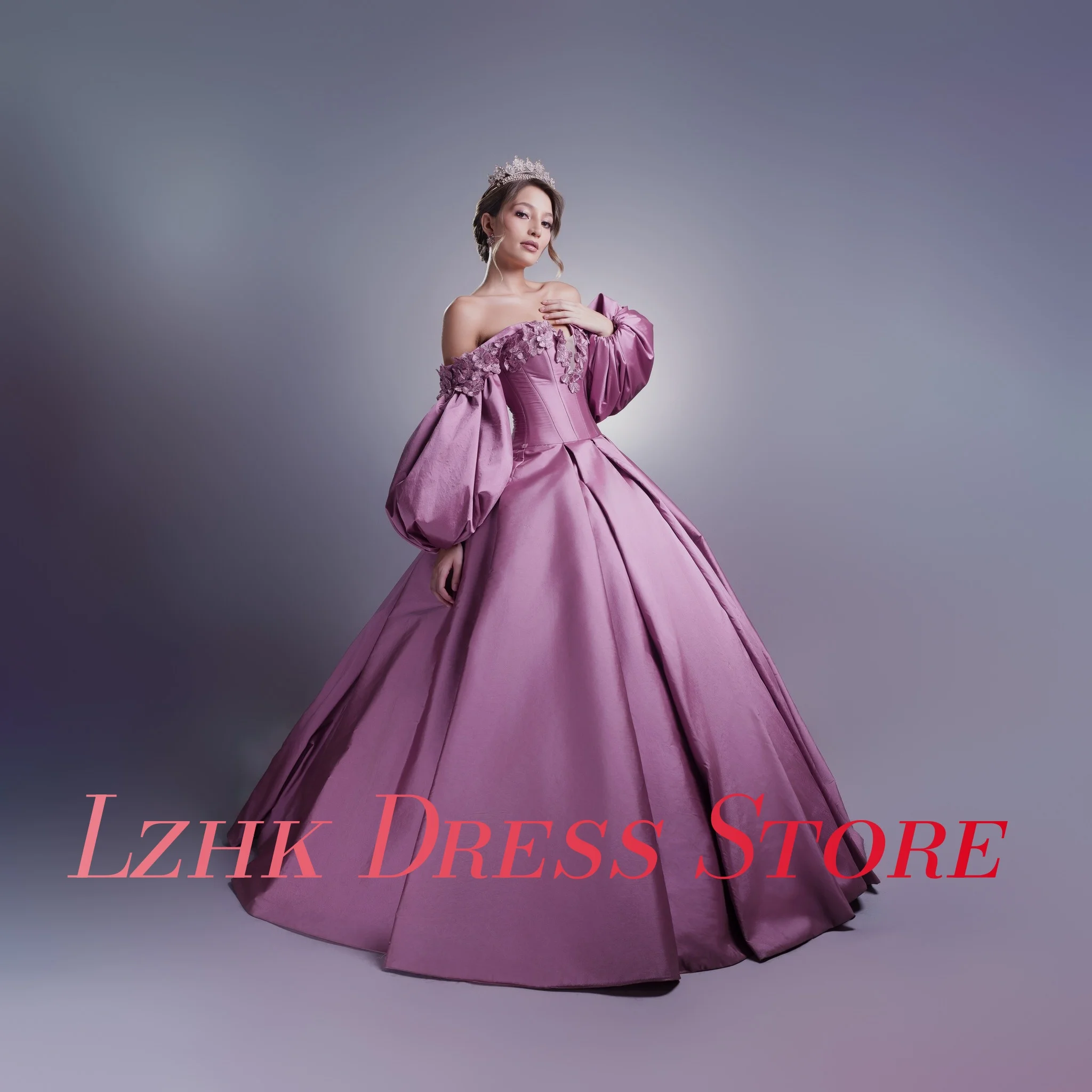 Maßgeschneidertes, anmutiges, schulterfreies Abendkleid aus Satin in A-Linie mit Kristallen, hochwertige Promi-Kleider mit langen Ärmeln