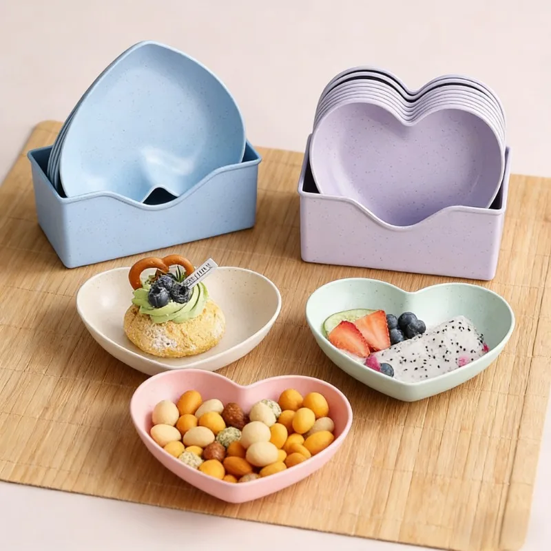 5-10PCS Creative Love Heart Spit Bone Dish Food Grade Plastic Household Party Snack Dinner Dishes Camping Dinnerware Accessory
