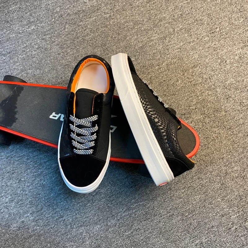 Casual and versatile couple shoes, black orange 2026 flat lace up trendy shoes, large size board shoes worn by students in schoo