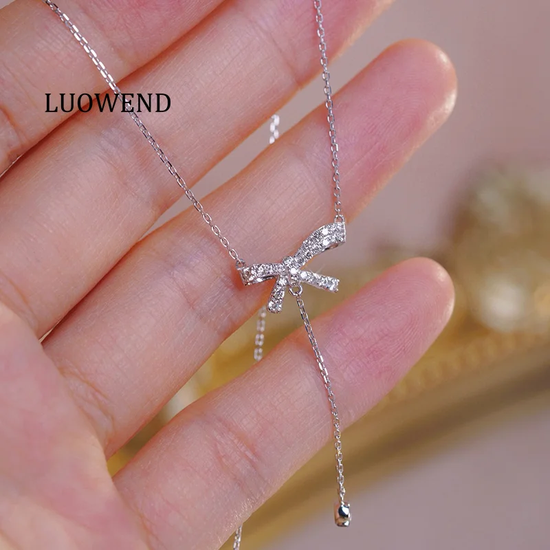 LUOWEND 100% 18K White Gold Necklace Elegant Gentle Style 0.25carat Real Natural Diamond Necklace for Women Birthday Gift