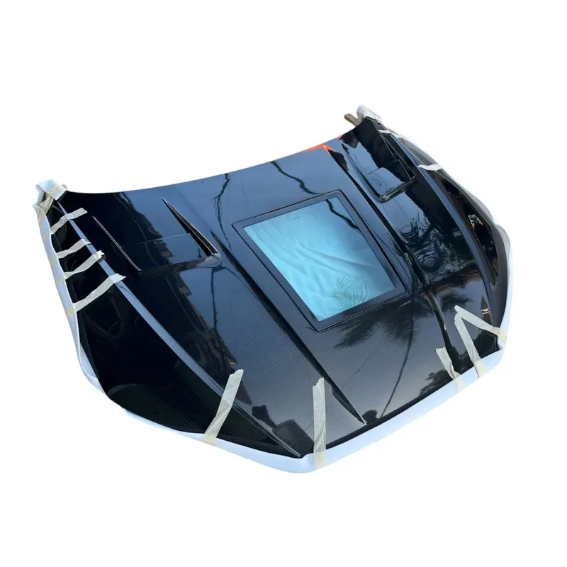 

High Quality Wet Carbon Fiber 001 Style Front Engine Bonnet Hood For s5 2018