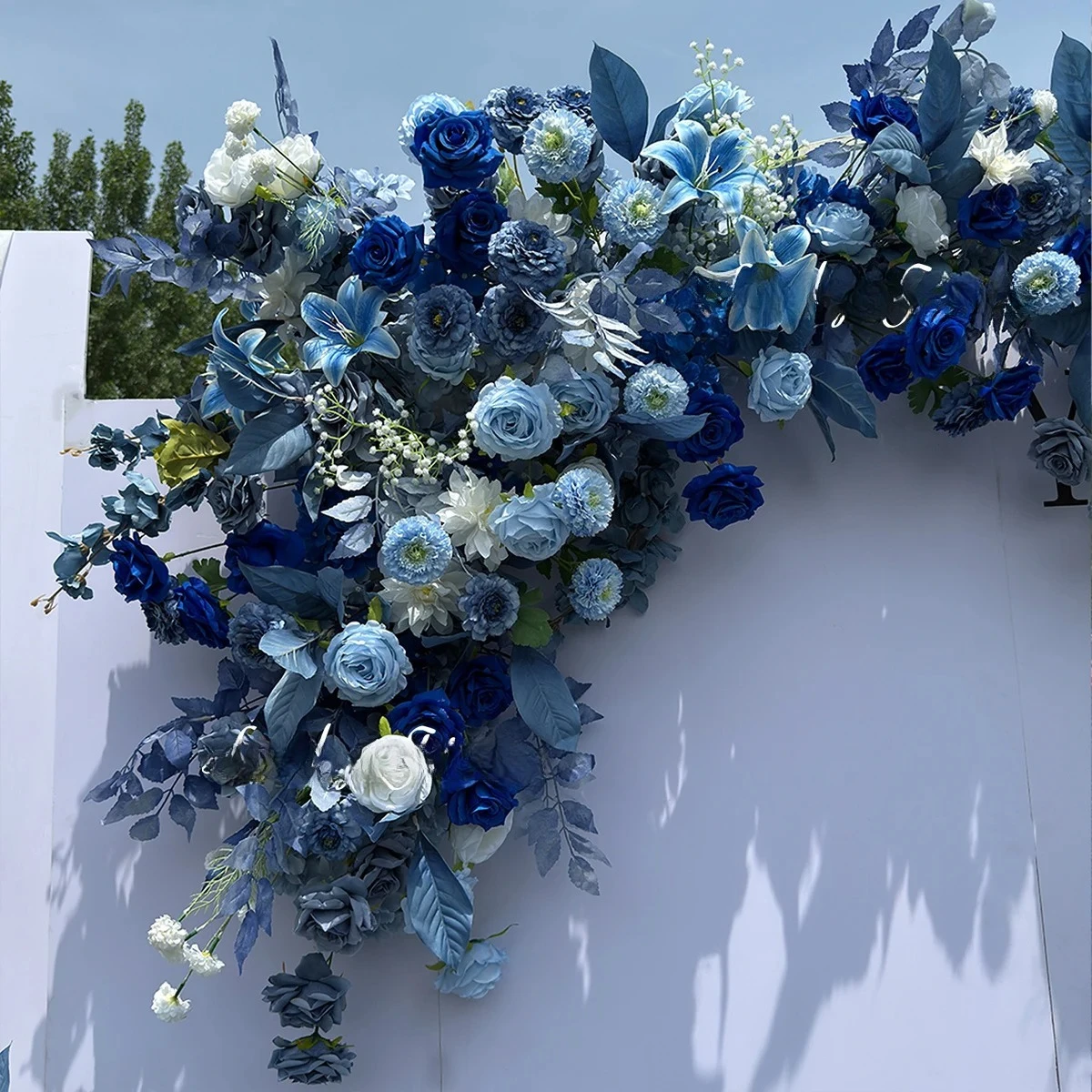 

Haze Blue Flower Outdoor Artificial Flowers Wedding Decoration Hang Flower Row Road Lead Flower Ball Floral Backdrop Arrangement