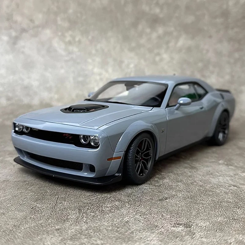 Autoart 1:18 Dodge Challenger 2020 R/T SCAT PACK WIDEBODY Wide Body Car Model